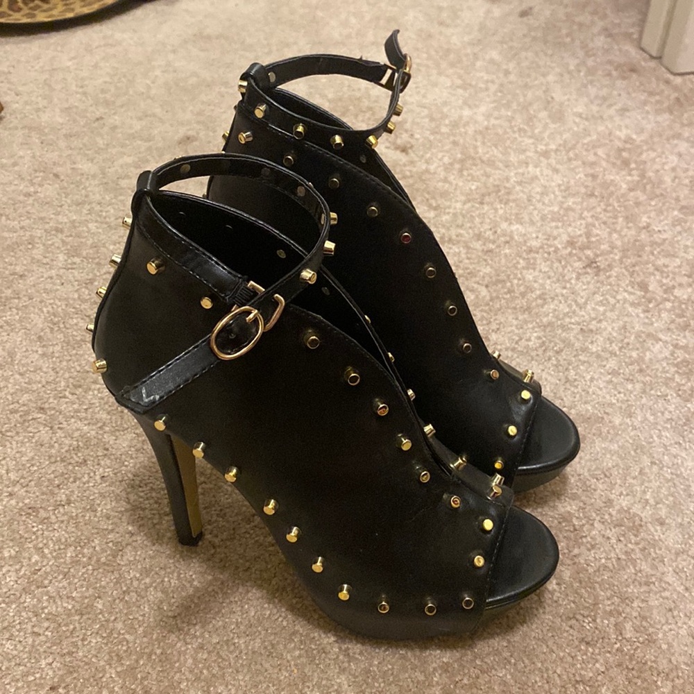 Cute stud heels